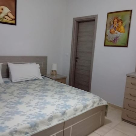 Enel Apartment City Center Sarande Bagian luar foto