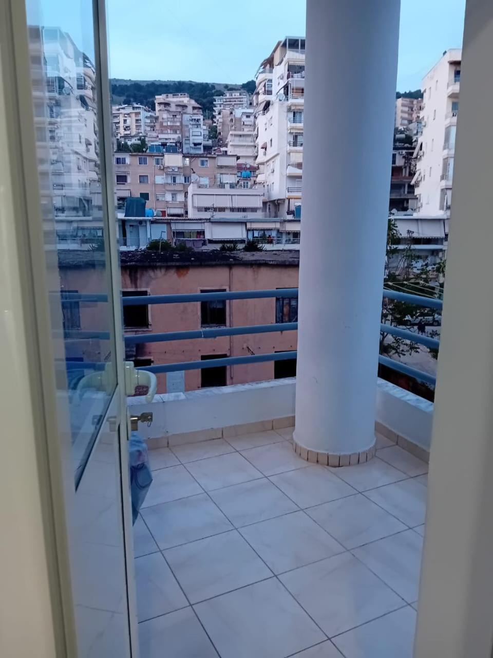 Enel Apartment City Center Sarande Bagian luar foto